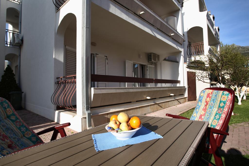 Apartments In Beautiful Split Подстрана Номер фото
