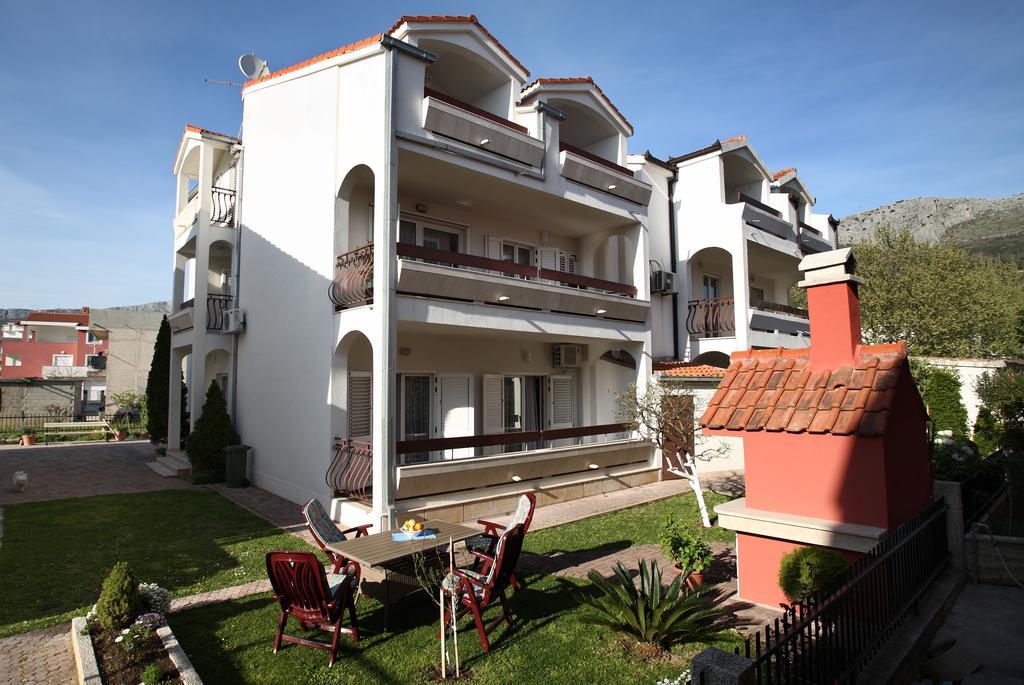 Apartments In Beautiful Split Подстрана Номер фото
