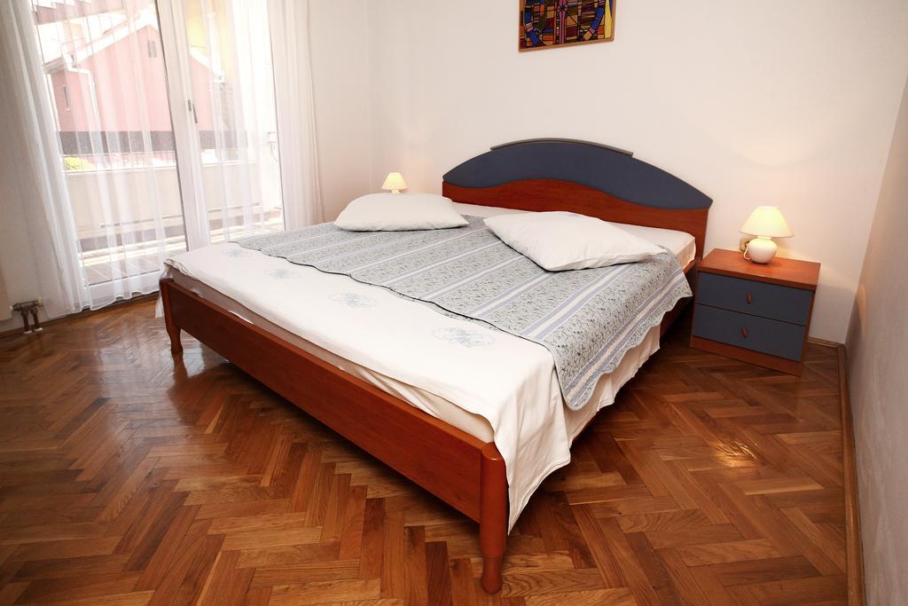 Apartments In Beautiful Split Подстрана Номер фото